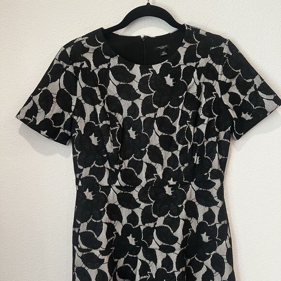 Ann Taylor floral dress size 6P fit and flare Business Casual Work Holidays Chic - Picture 3 of 8